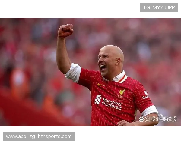 利物浦定位球二传一抢在禁区内形成混乱 利物浦定位球二传一抢在禁区内形成混乱